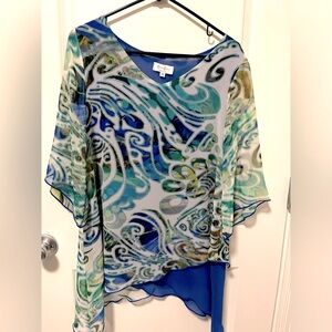 Cover Charge floral top